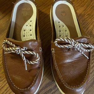 Crocs women’s slip on mule boat shoes